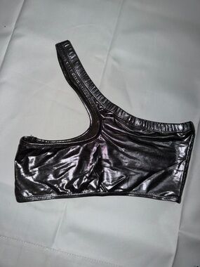 Shimmery One-Shoulder Tank Top - Black
